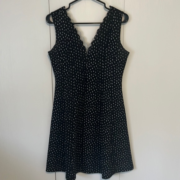 Dresses & Skirts - EUC | Black/White Print | MIDI Dress